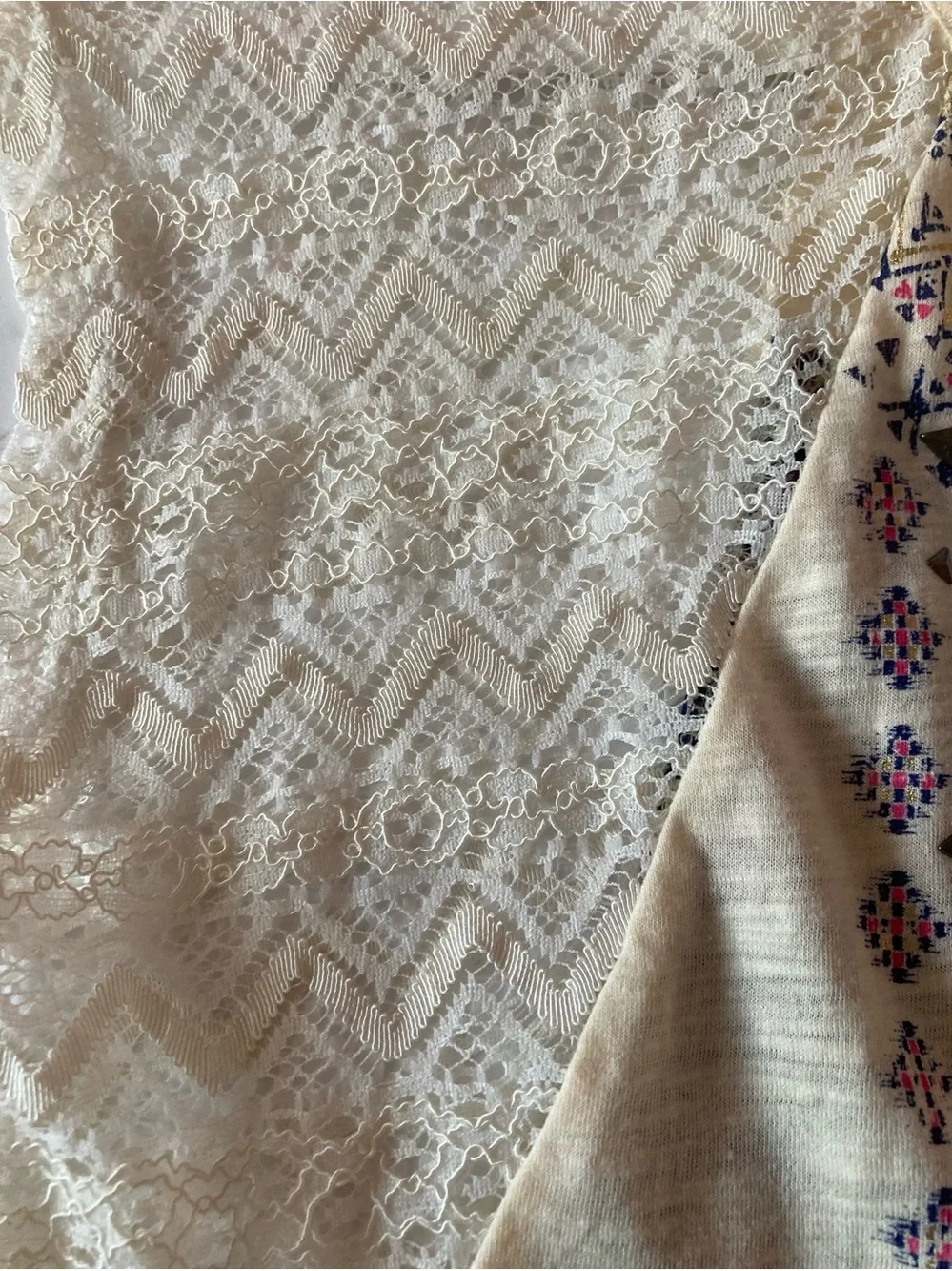 Miss Me SZ L Cream Embroidered Lace-Sleeve Boho Top short sleeve Beautiful
